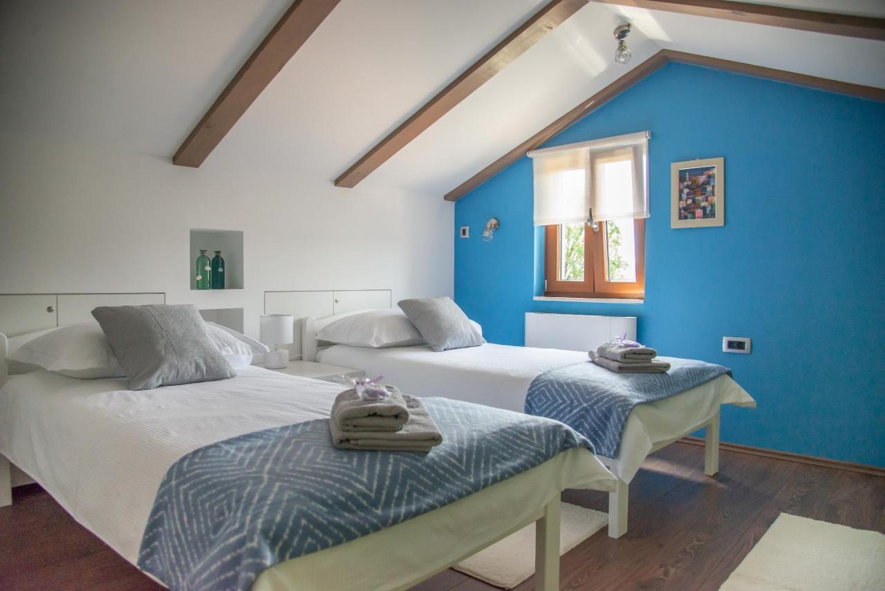 Holiday house Toš 瓦比尼科 外观 照片
