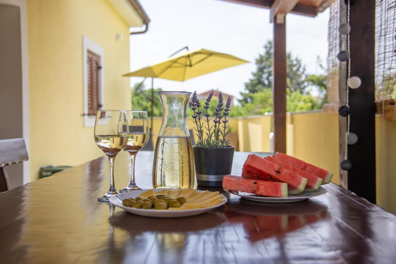 Holiday house Toš 瓦比尼科 外观 照片